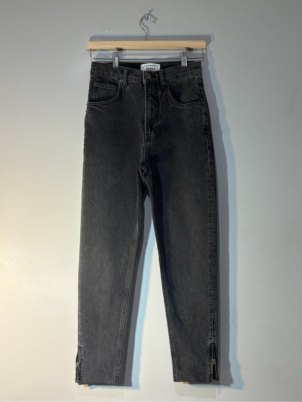 REFORMATION 80s Ultra High Cigarette Straight Leg Black Jeans Zip Ankle Size 26 - Picture 2 of 11